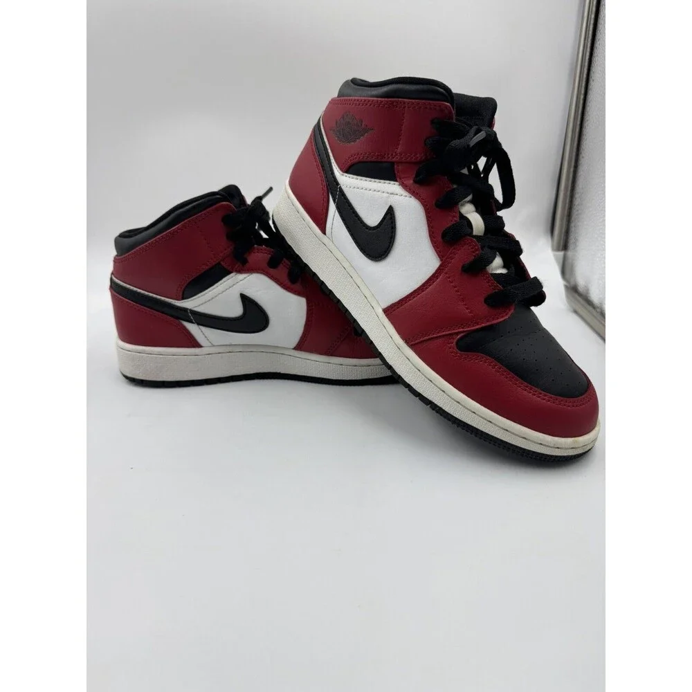 Nike Air Jordan 1 Mid Boy's Youth Size 6Y Black Fire Red White Shoes 554725-069
